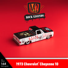 Load image into Gallery viewer, 31502-S01 CURTAIN CALL: ALICE COOPER – SERIES 01 | 1:64 Scale
